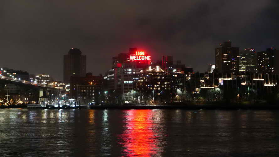 NYC_2020-01-24 23-53-42_P1070263